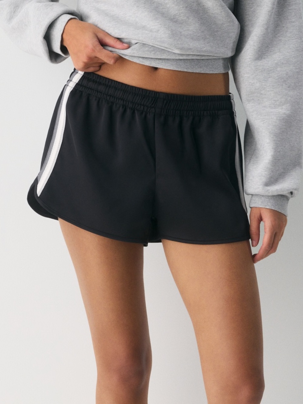 Aritzia dolphin Shorts with Side Stripe